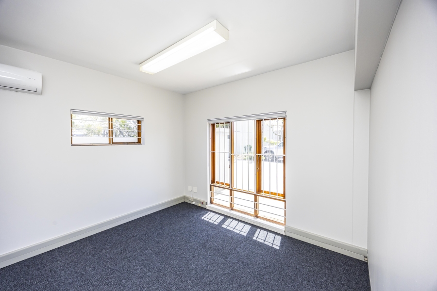 To Let Commercial Property for Rent in Berea Eastern Cape
